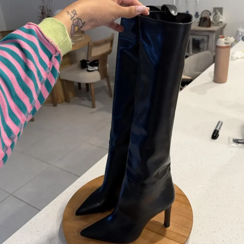 Femme Los Angeles 9 The Soho Boots in Nero Knee High Leather Pointed Stiletto
